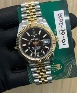 Rolex Sky Dweller Jubilee 326933