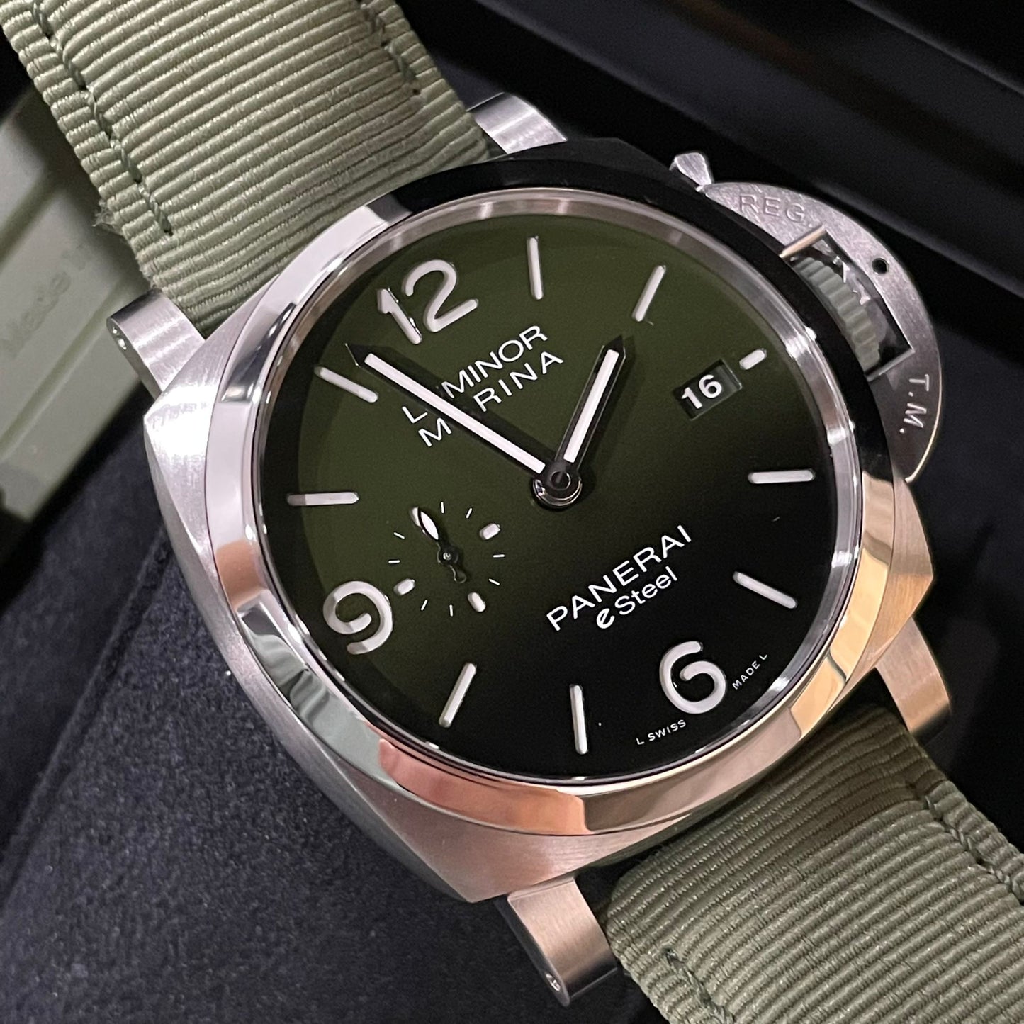 Panerai  Green Nato PAM01356