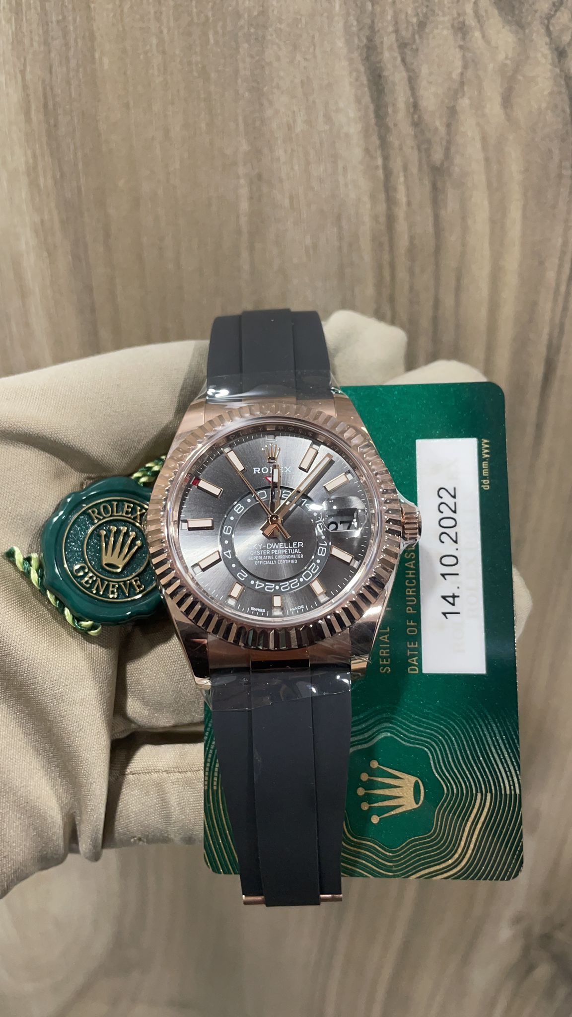 Rolex Sky Dweller OysterFlex 326235