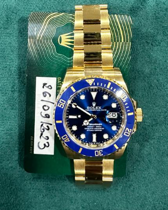 Rolex Submariner Date Oyster 126618LB