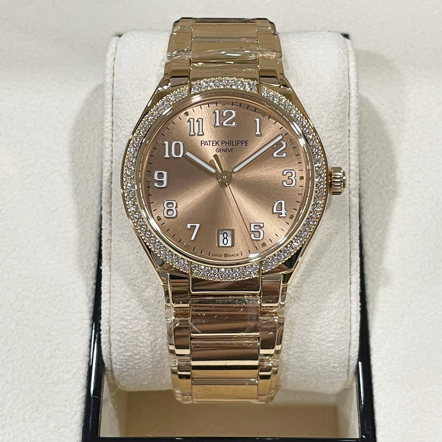 Patek  Rose Gold 7300-1200R-011